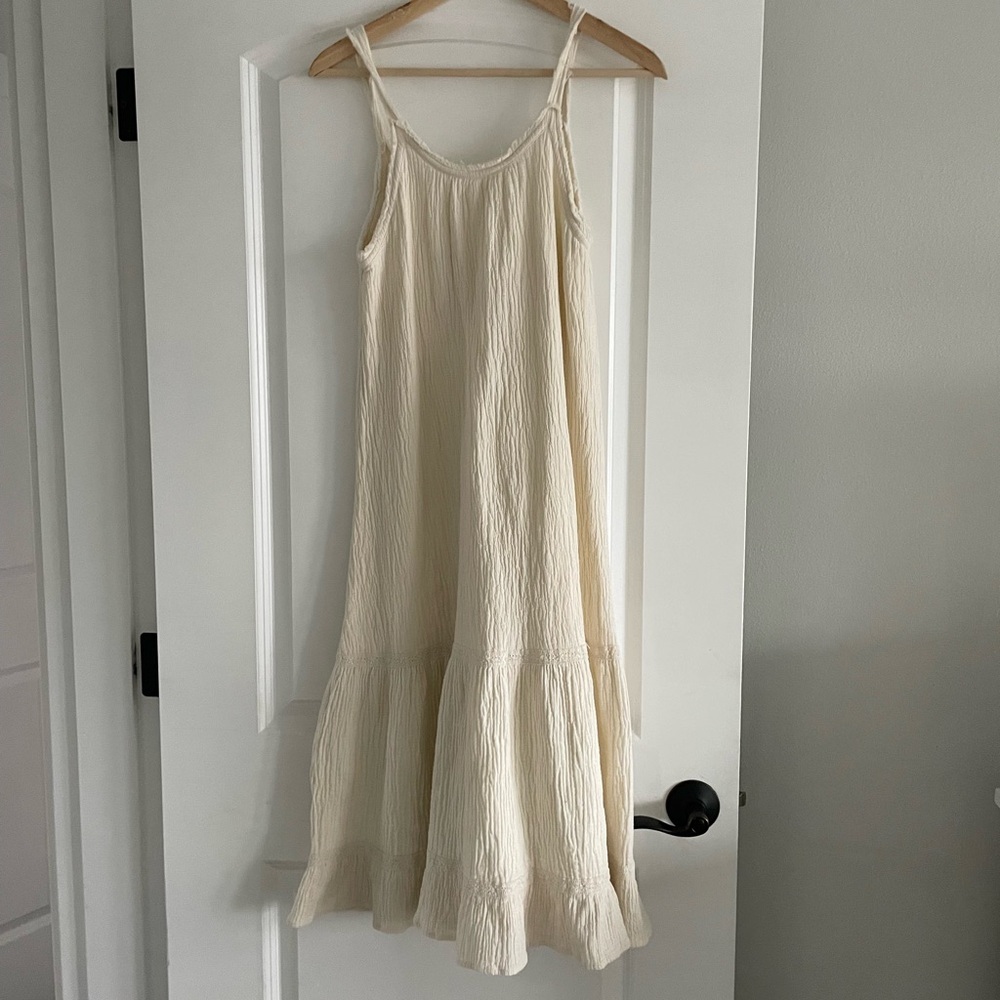 OTTWAY The Label Cream Midi Dress